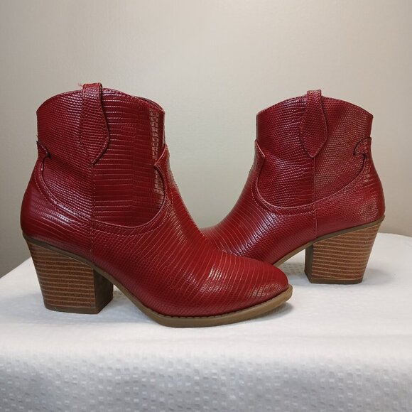 SUGAR FAUX RED LEATHER WOMENS ANKLE BOOTS REPITILE DESIGN SIZE 6 - Picture 2 of 9